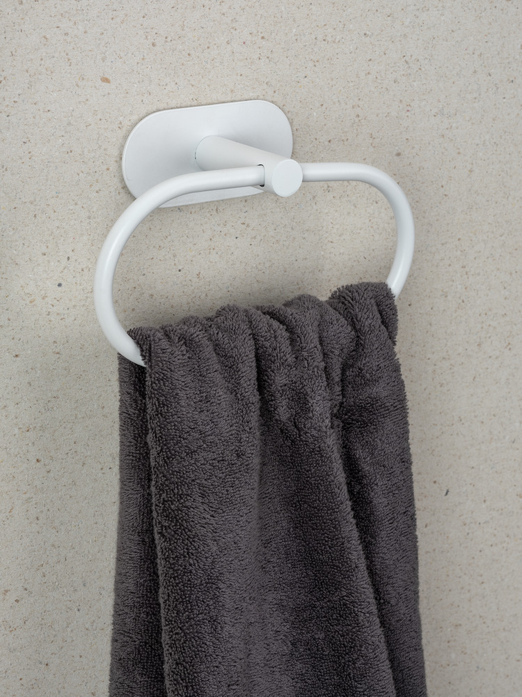 OREA White matt Turbo-Loc® Handtuchring aus Edelstahl OREA White matt Turbo-Loc® Handtuchring aus Edelstahl