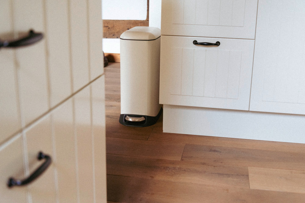 DESIGN creme Treteimer, 12 l, Easy Close