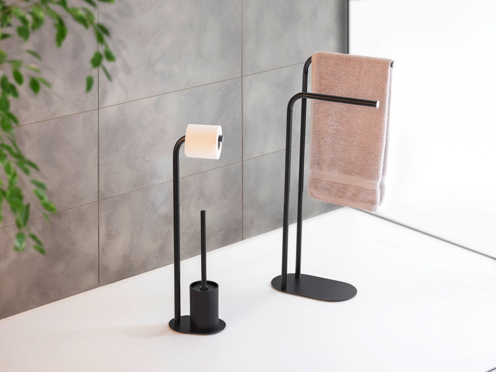 LEVANTE schwarz Stand WC-Garnitur aus Stahl