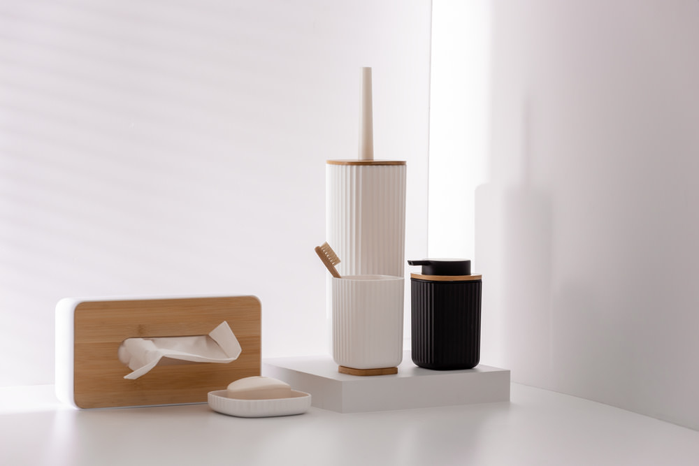 25296100_wc-buerste-rotello-weiss-6